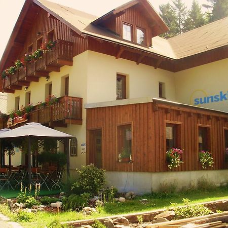 Hotel Penzion Sunski Harrachov Exterior foto